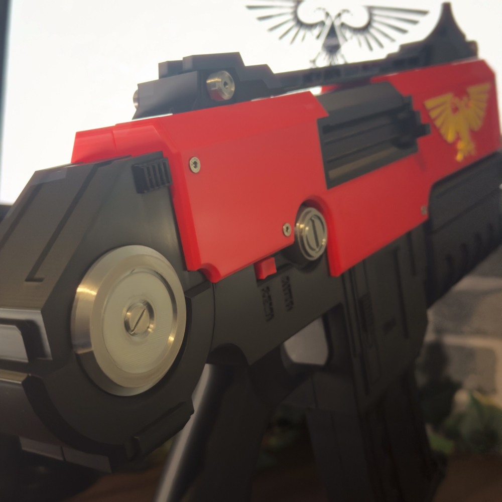 Warhammer 40K Boltgun 1:1 Scale